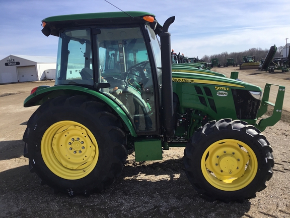 2024 John Deere 5075E Tractor