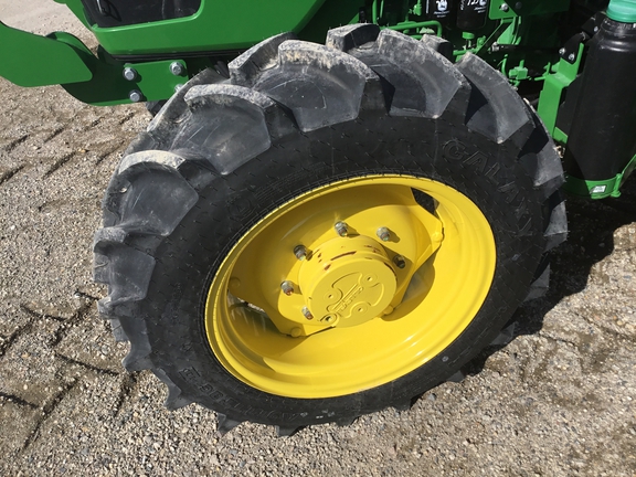 2024 John Deere 5075E Tractor