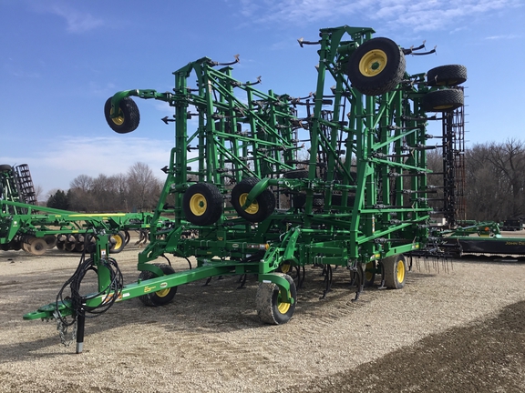 2022 John Deere 2230FH Field Cultivator