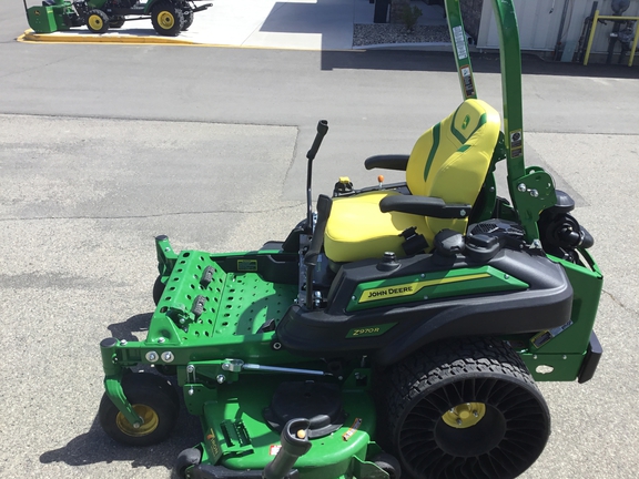2025 John Deere Z970R Mower/Zero Turn