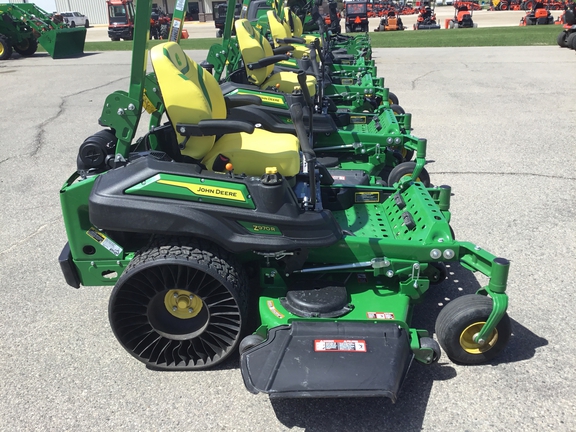 2025 John Deere Z970R Mower/Zero Turn