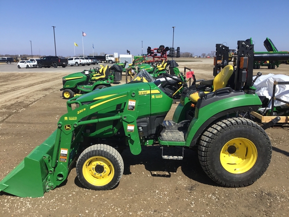 2020 John Deere 2032R Tractor Compact