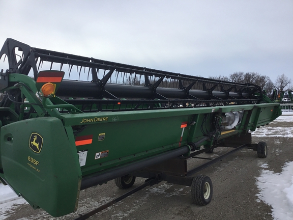 2006 John Deere 635F Header Combine