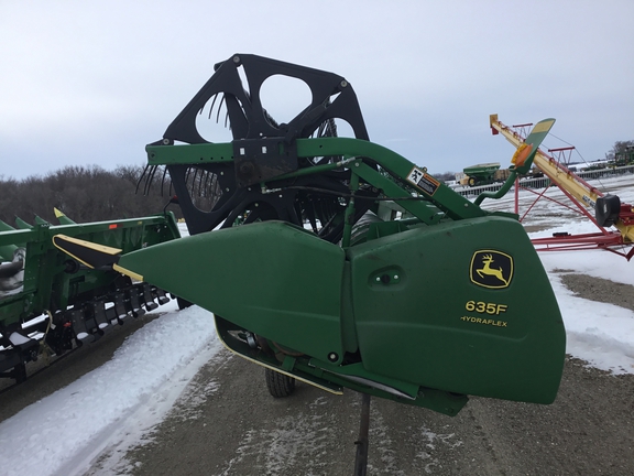 2006 John Deere 635F Header Combine