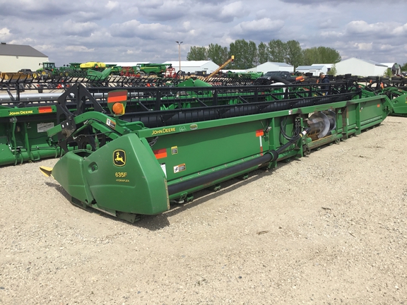 2006 John Deere 635F Header Combine