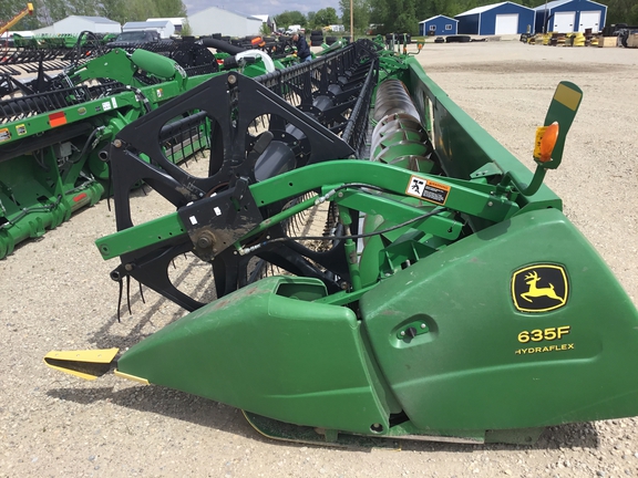 2006 John Deere 635F Header Combine