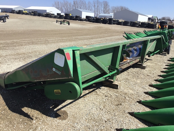 John Deere 843 Header Corn Head