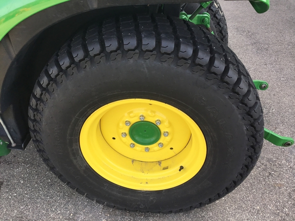 2021 John Deere 3046R Tractor Compact