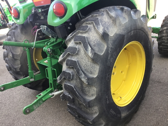 2021 John Deere 4066R Tractor Compact