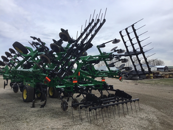 2025 John Deere 2730 Disk Ripper