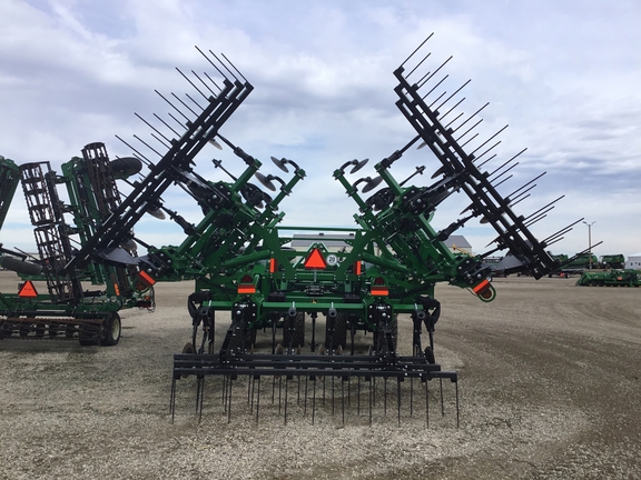 2025 John Deere 2730 Disk Ripper