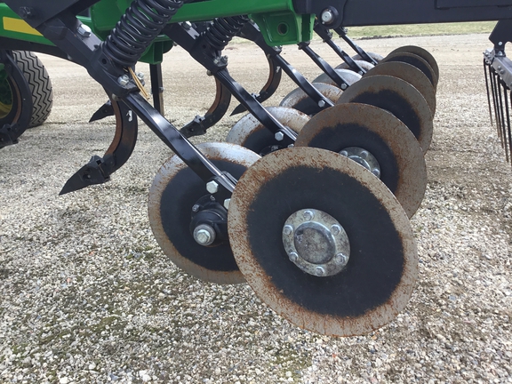 2025 John Deere 2730 Disk Ripper