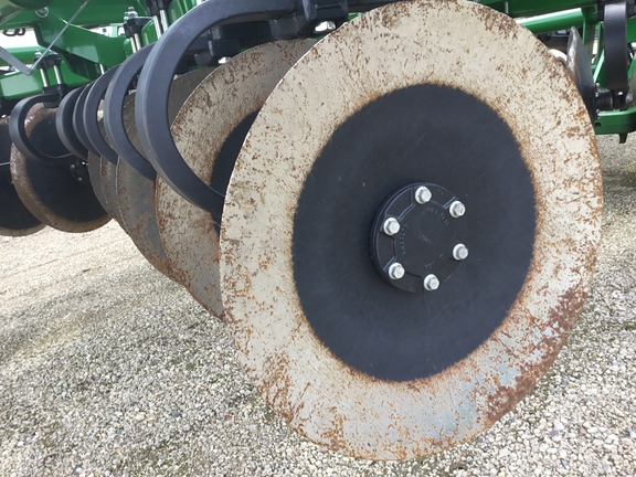 2025 John Deere 2730 Disk Ripper