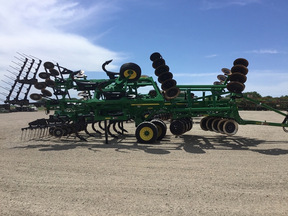 2025 John Deere 2730 Disk Ripper