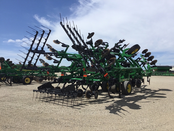 2025 John Deere 2730 Disk Ripper