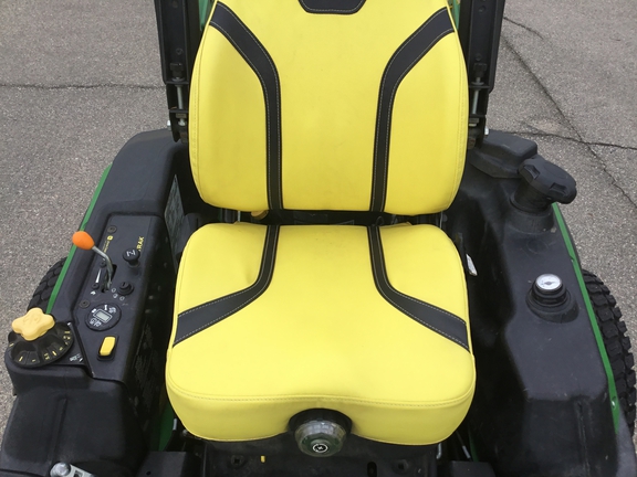 2022 John Deere Z950R Mower/Zero Turn