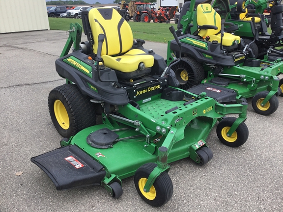 2022 John Deere Z950R Mower/Zero Turn