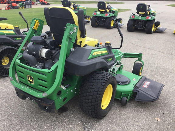 2022 John Deere Z950R Mower/Zero Turn