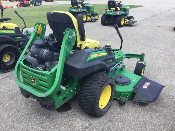 2022 John Deere Z950R Mower/Zero Turn