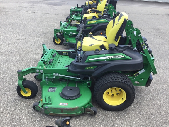2022 John Deere Z950R Mower/Zero Turn