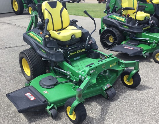 2022 John Deere Z950R Mower/Zero Turn