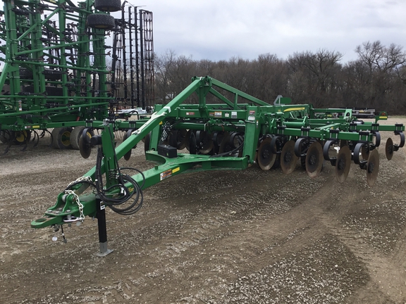 2023 John Deere 2730 Disk Ripper