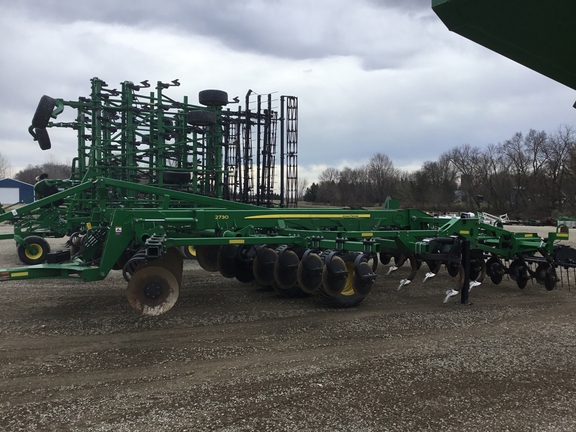 2023 John Deere 2730 Disk Ripper