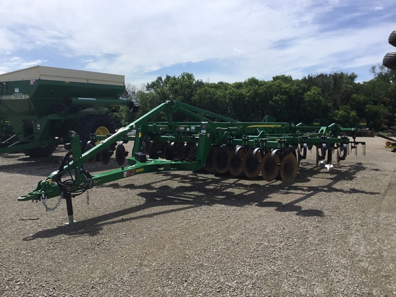 2023 John Deere 2730 Disk Ripper