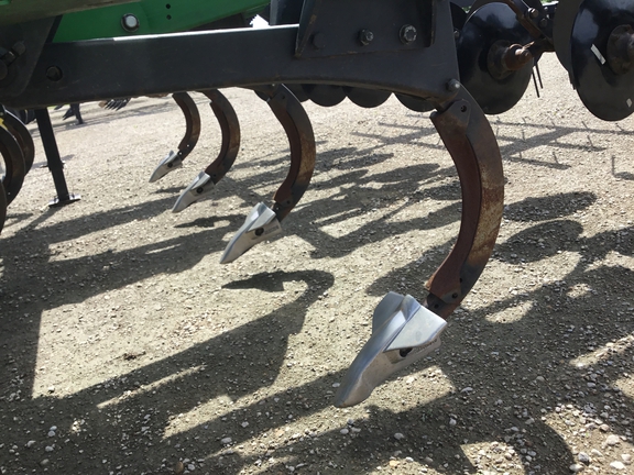 2023 John Deere 2730 Disk Ripper