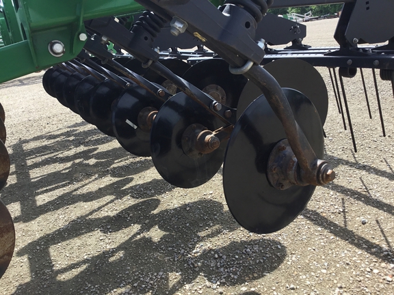 2023 John Deere 2730 Disk Ripper