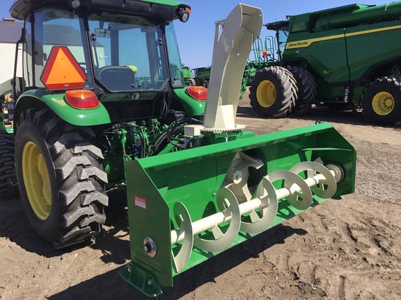 2013 John Deere 5075E Tractor