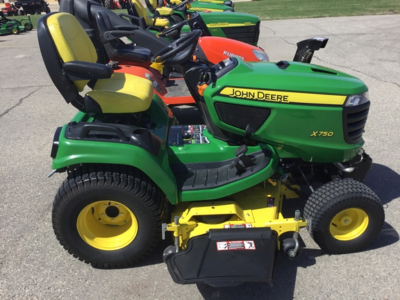 2017 John Deere X750 Garden Tractor