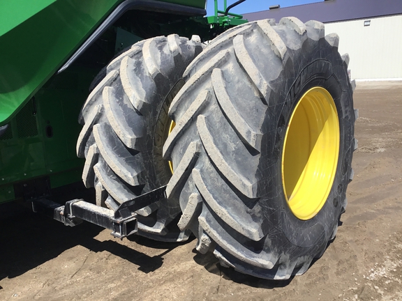 2024 John Deere X9 1000 Combine