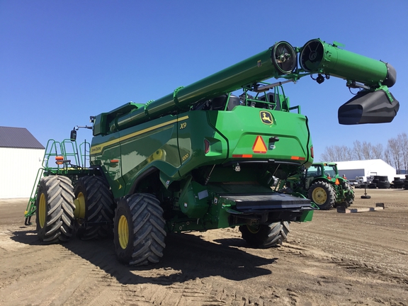 2024 John Deere X9 1000 Combine