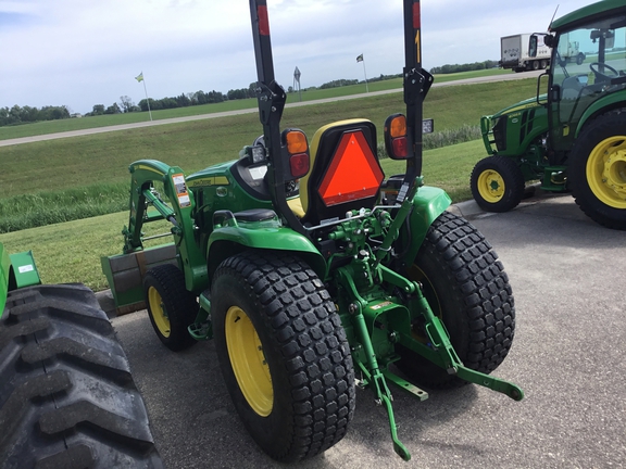 2017 John Deere 3033R Tractor Compact