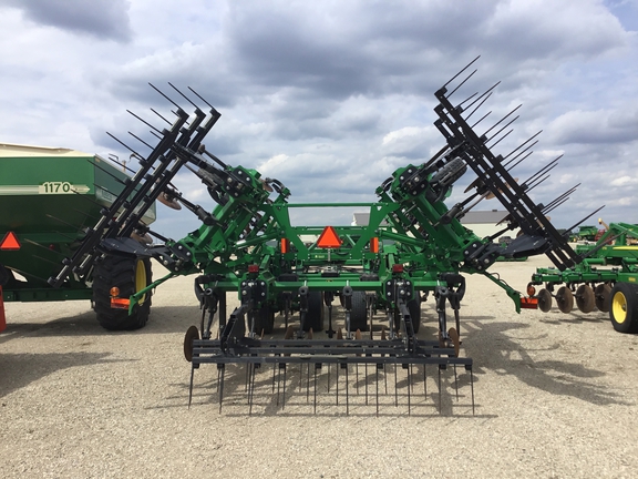 2018 John Deere 2730 Disk Ripper