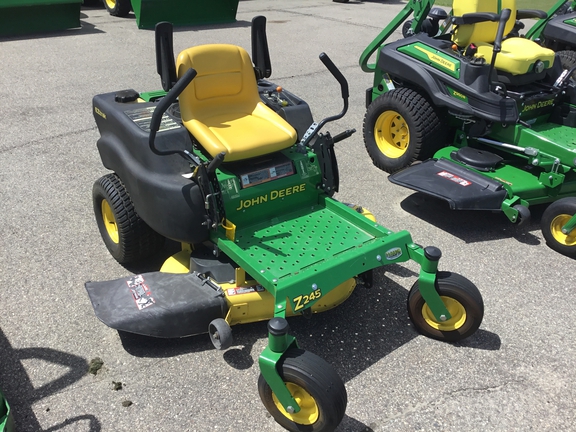 2007 John Deere Z245 Mower/Zero Turn