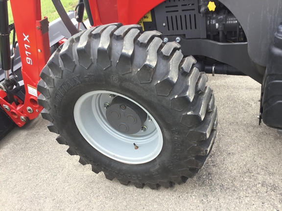 2019 Massey Ferguson 2607H Tractor