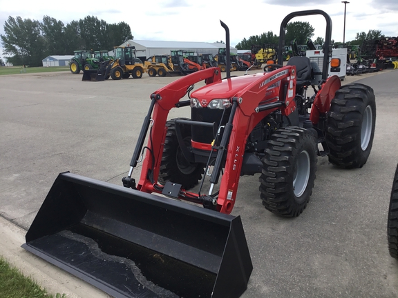 2019 Massey Ferguson 2607H Tractor