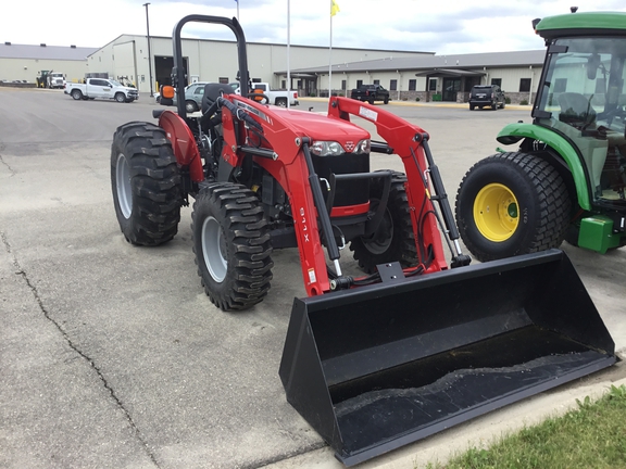 2019 Massey Ferguson 2607H Tractor
