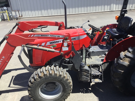 2019 Massey Ferguson 2607H Tractor