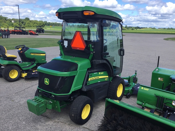 2015 John Deere 1585 Mower/Front Deck