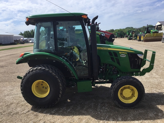 2024 John Deere 5075E Tractor