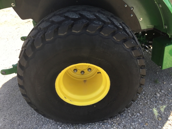 2024 John Deere 5075E Tractor