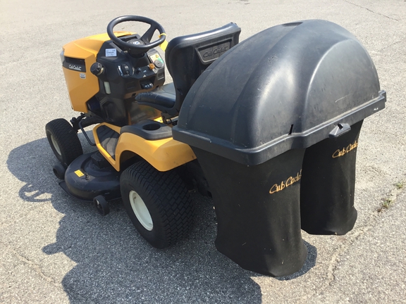 2015 Cub Cadet XT2 Garden Tractor