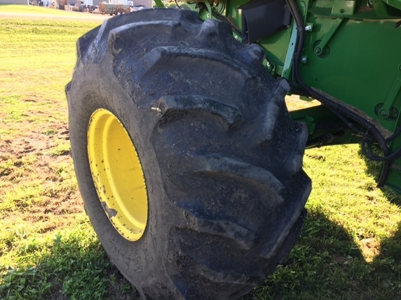2014 John Deere S660 Combine
