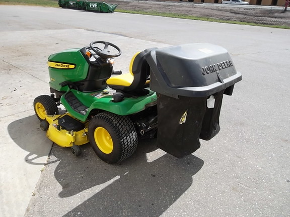 2011 John Deere X320 Garden Tractor