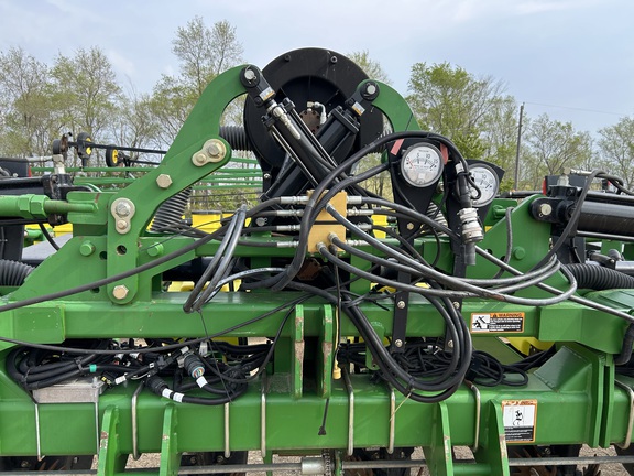 2005 John Deere 1720 Tree Planter