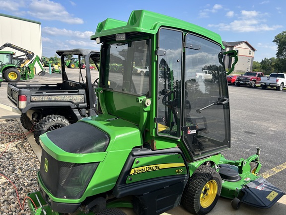 2017 John Deere 1570 Mower/Front Deck