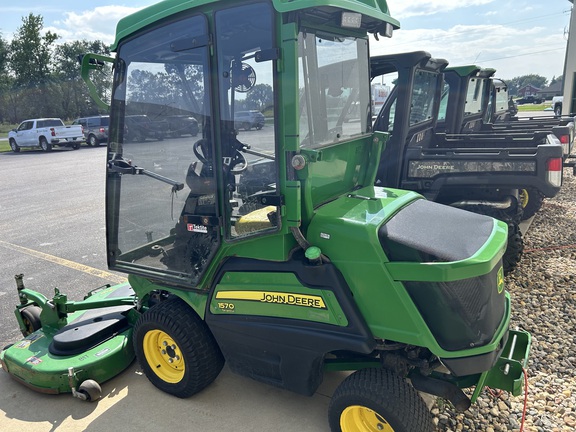 2017 John Deere 1570 Mower/Front Deck